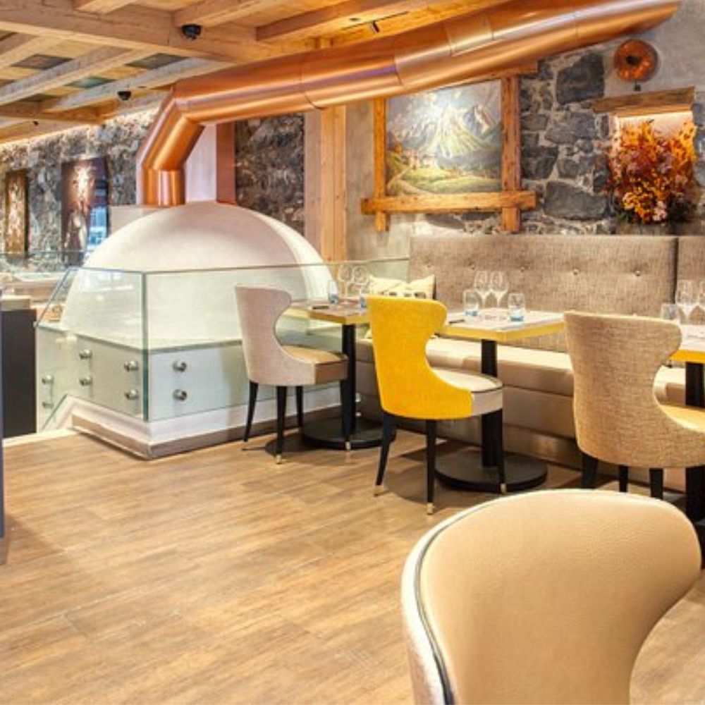 AU PETIT CHALET AU GRAND CHALET